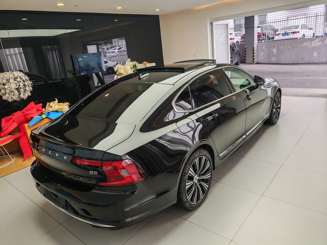 Volvo S90 2025 thumb 8