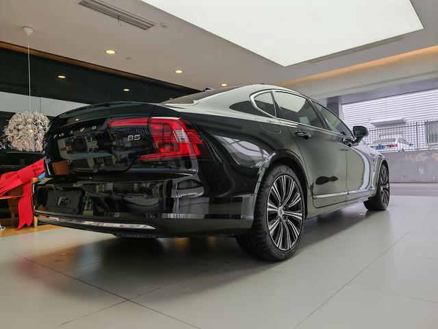 Volvo S90 2025 thumb 9