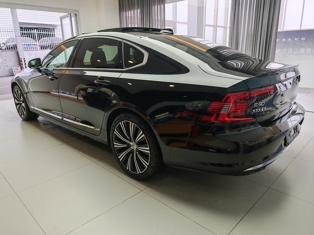 Volvo S90 2025 thumb 10