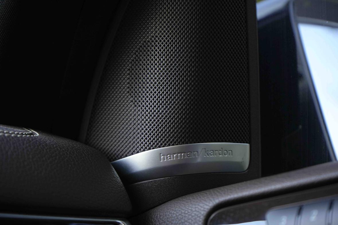Mercedes-Benz GLS 2018 thumb 9