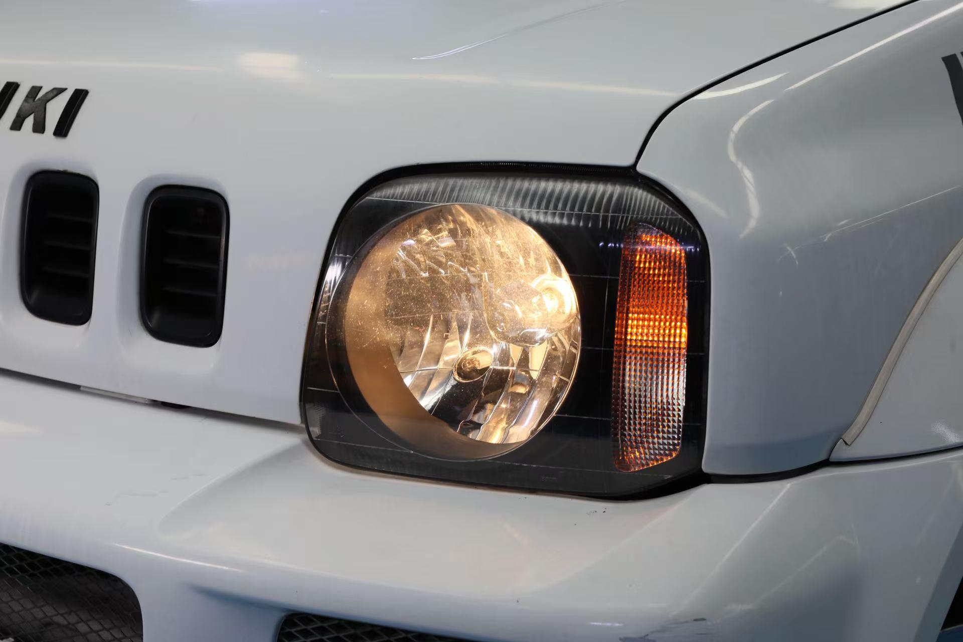 Suzuki Jimny 2012 thumb 3