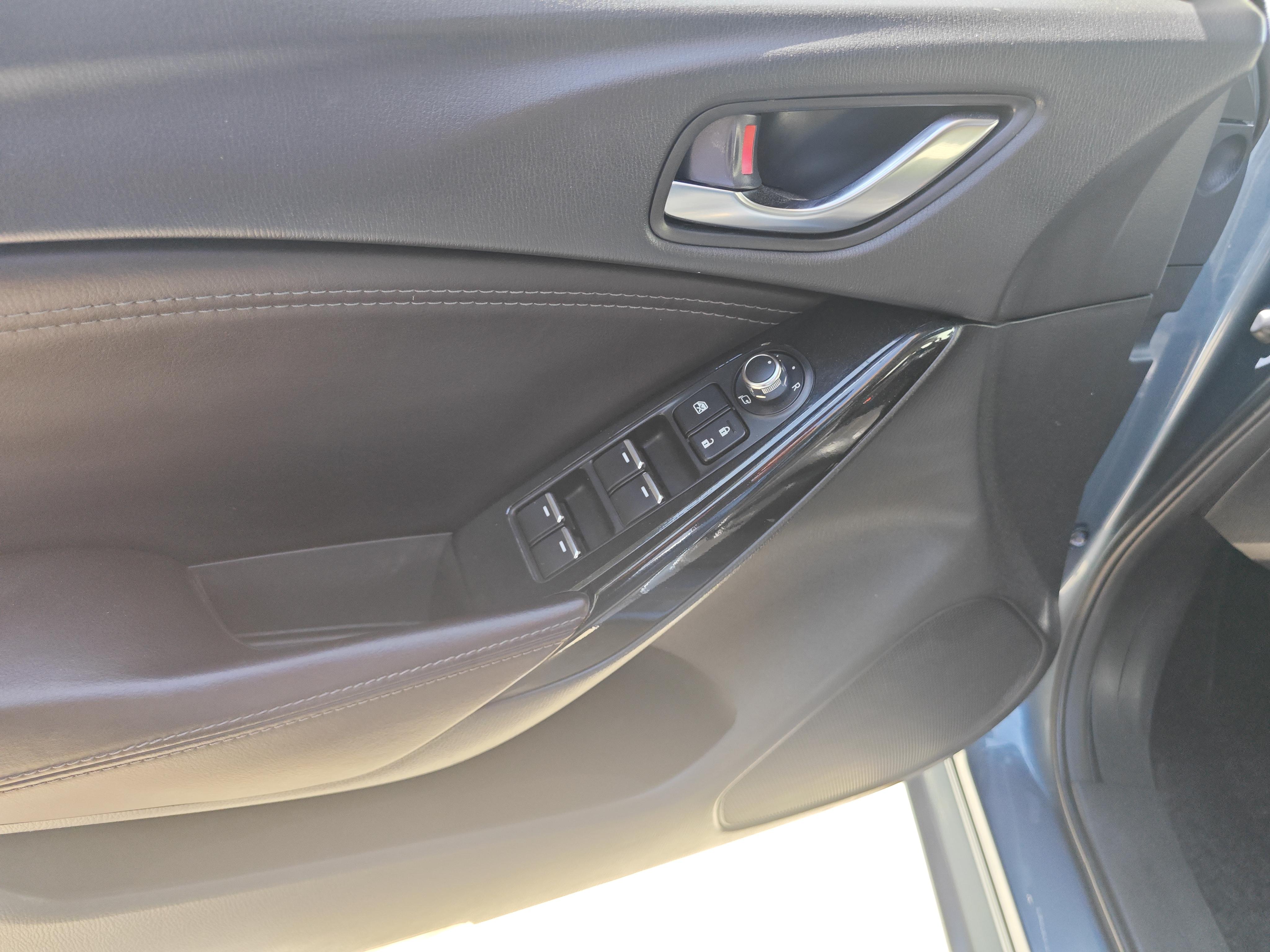 Mazda Atenza 2018 thumb 11