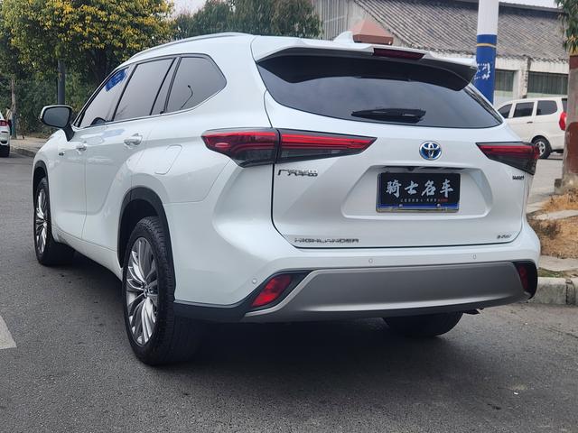 Toyota Highlander 2022 thumb 2