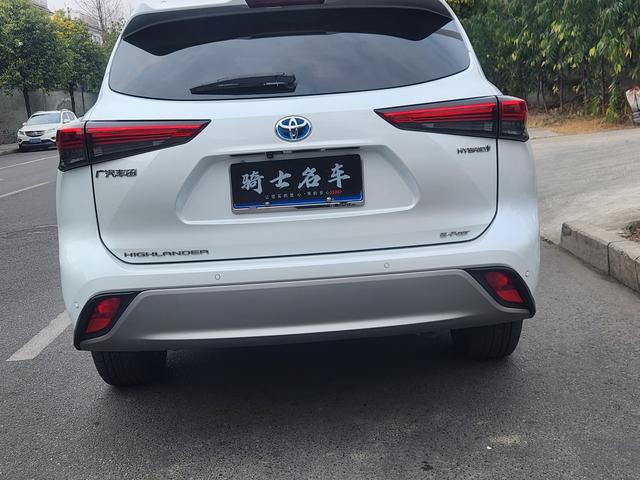 Toyota Highlander 2022 thumb 3