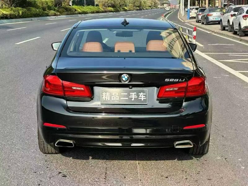 BMW 5 серии 2017 thumb 12