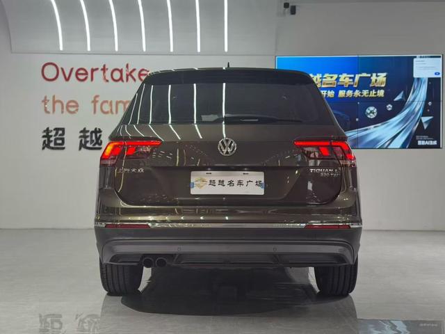 Volkswagen Tiguan 2019 thumb 2