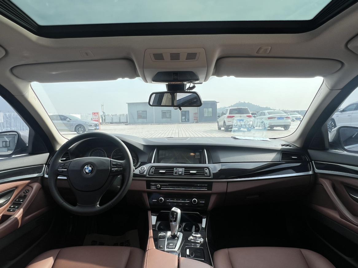 BMW 5 серии 2017 thumb 5
