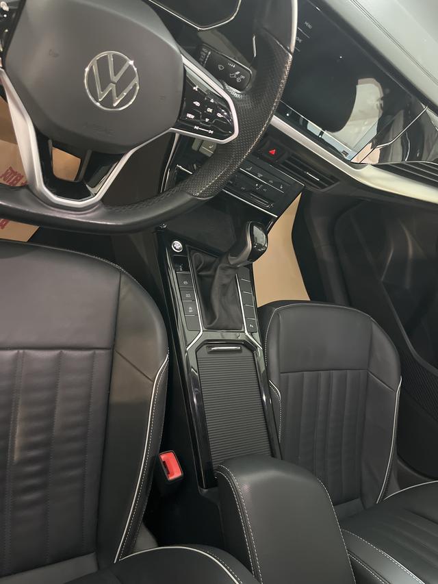 Volkswagen Passat 2023 thumb 8