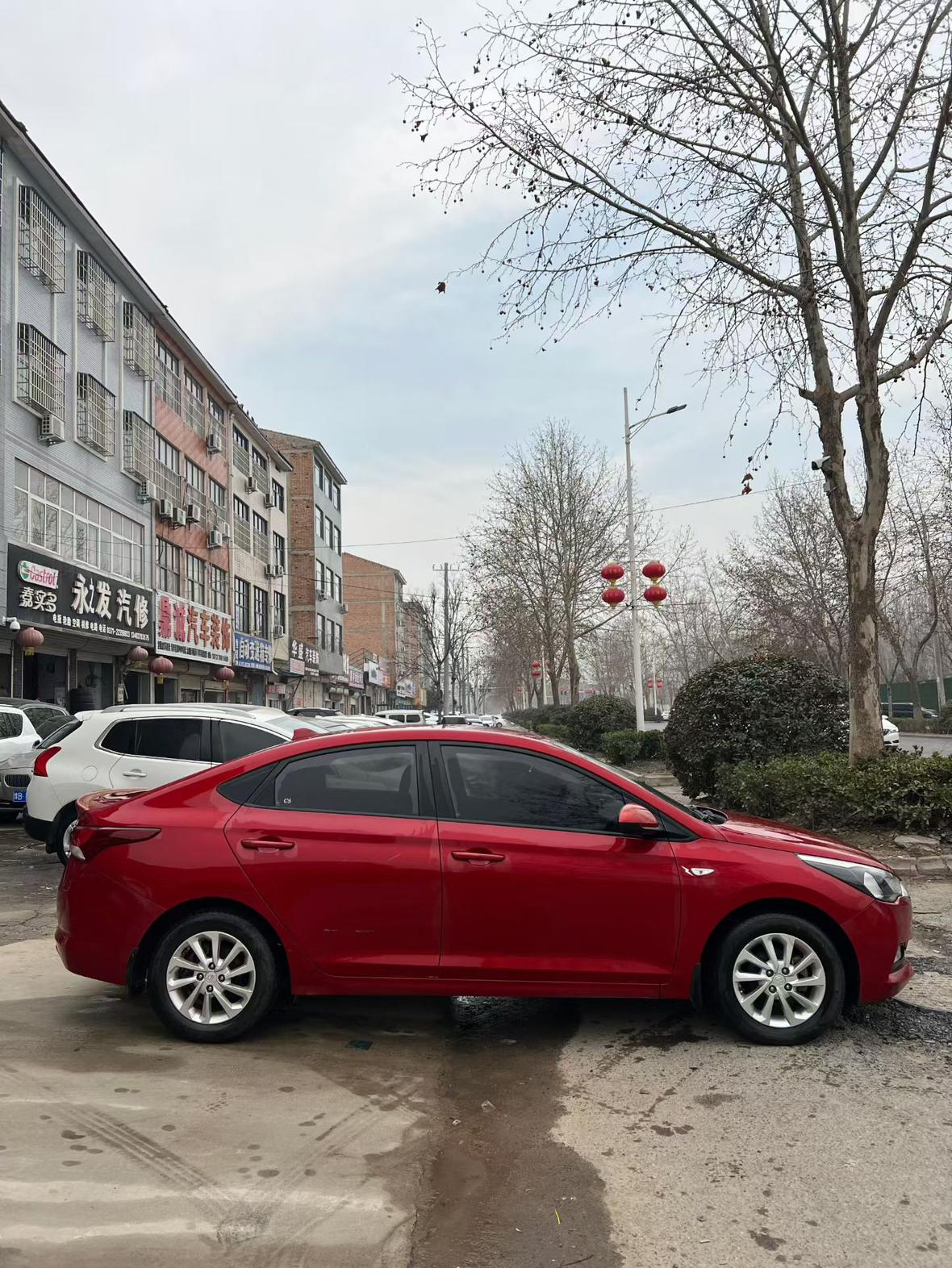 Hyundai Solaris 2017 thumb 5