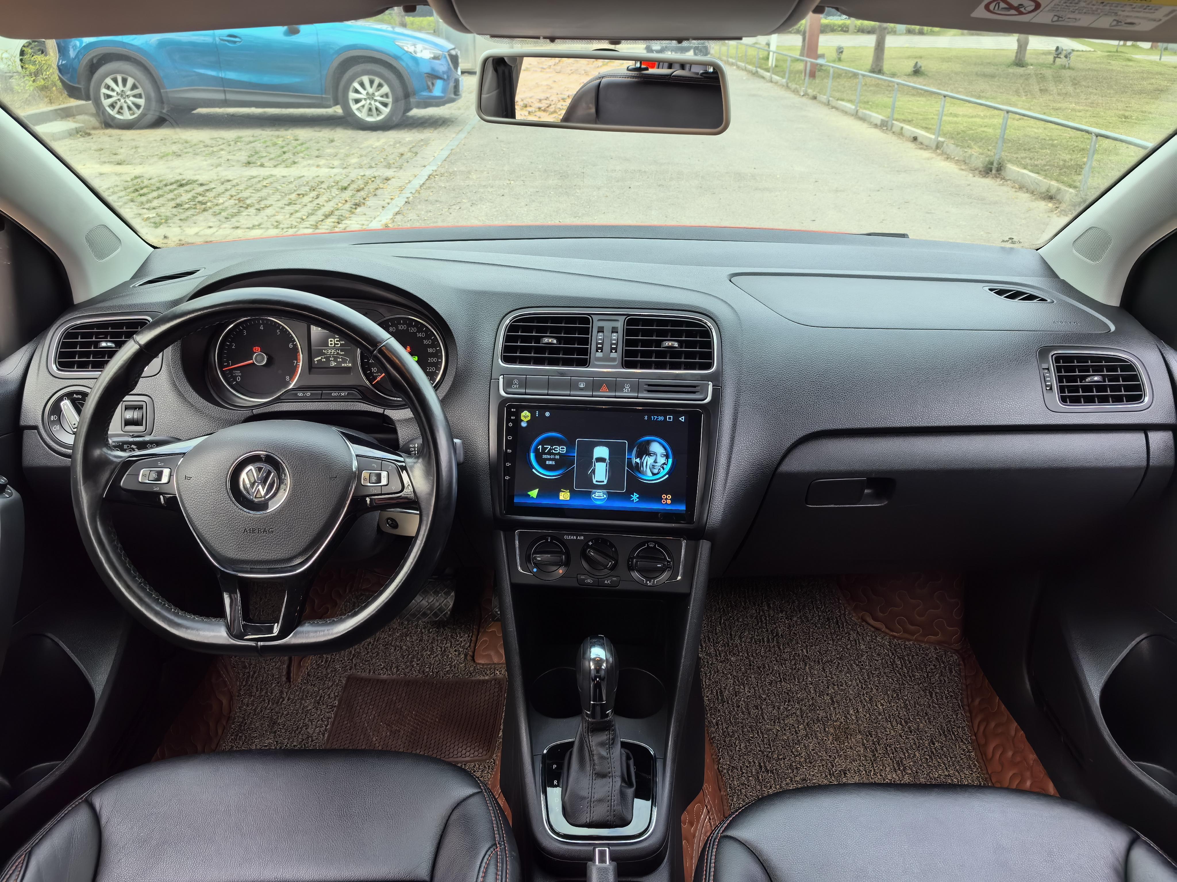 Volkswagen Polo 2019 thumb 4