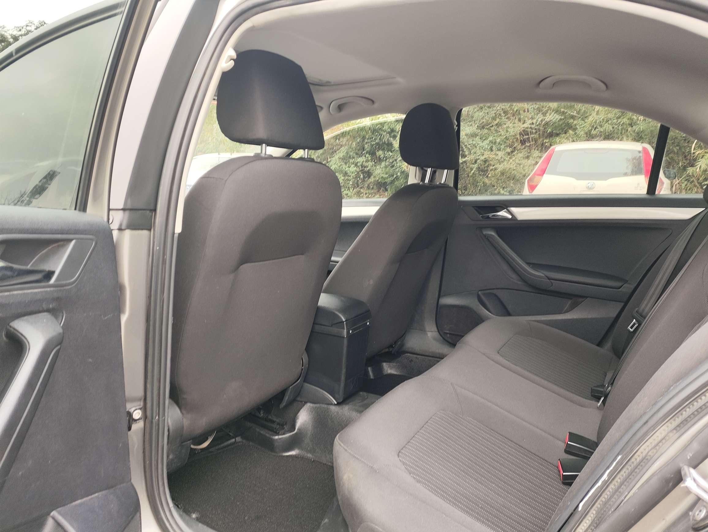 Jetta Jetta 2015 thumb 8