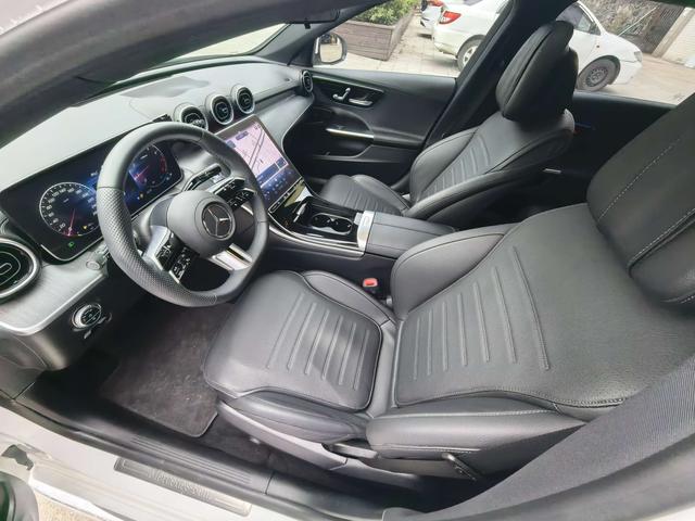 Mercedes-Benz C-Class 2024 thumb 2