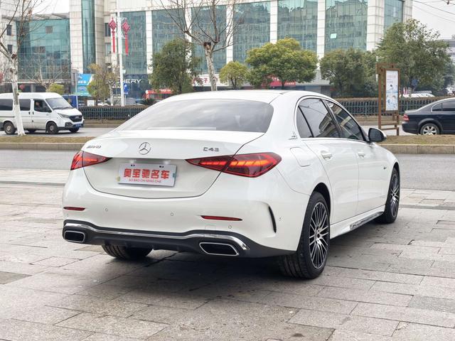 Mercedes-Benz C-Class 2024 thumb 5