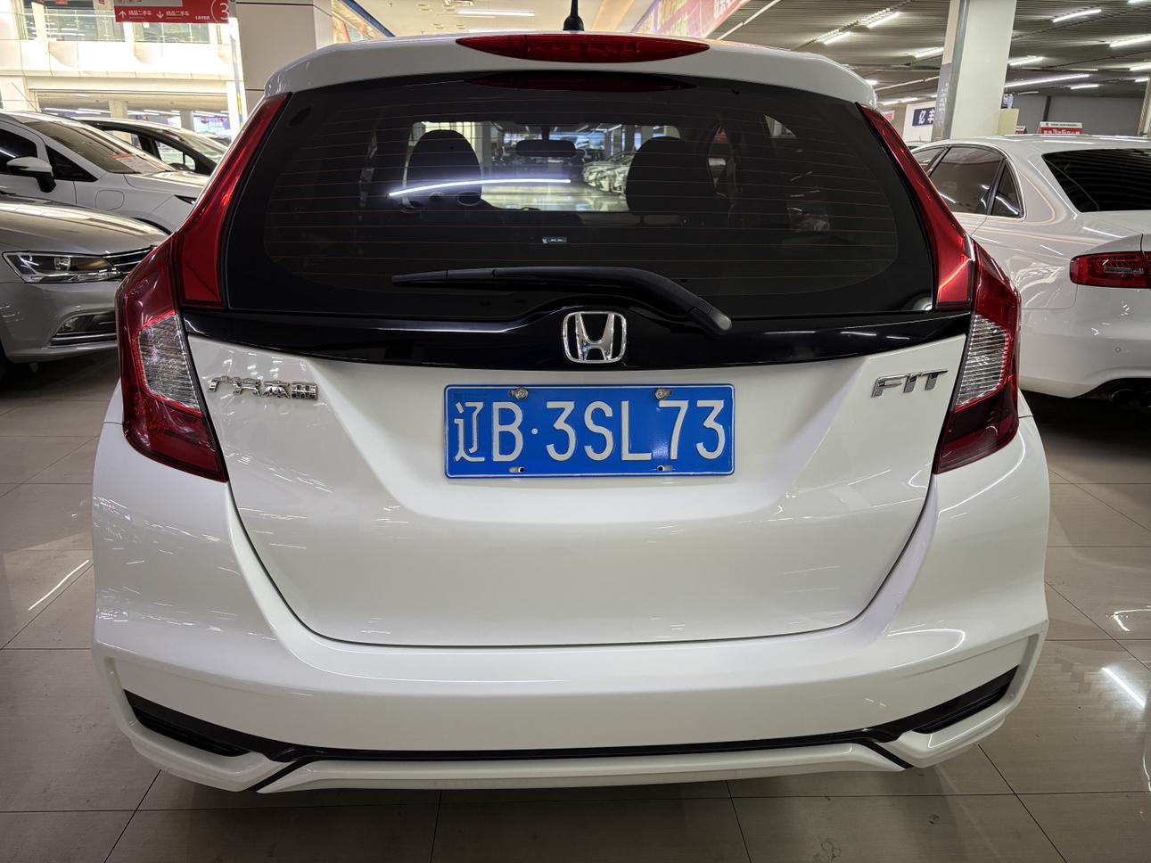 Honda Fit Shuttle 2019 thumb 3