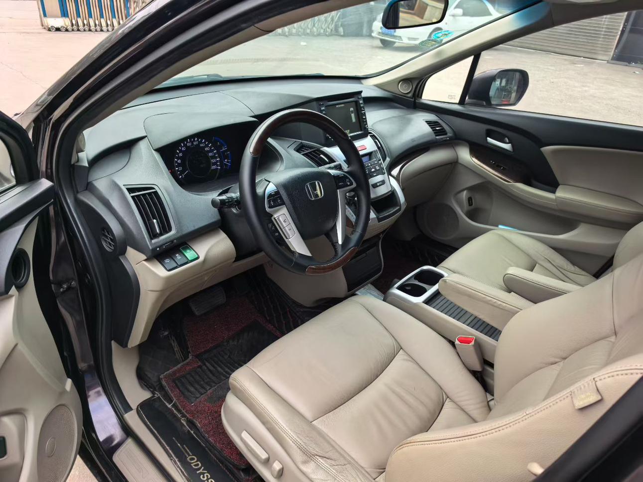 Honda Odyssey 2013 thumb 6