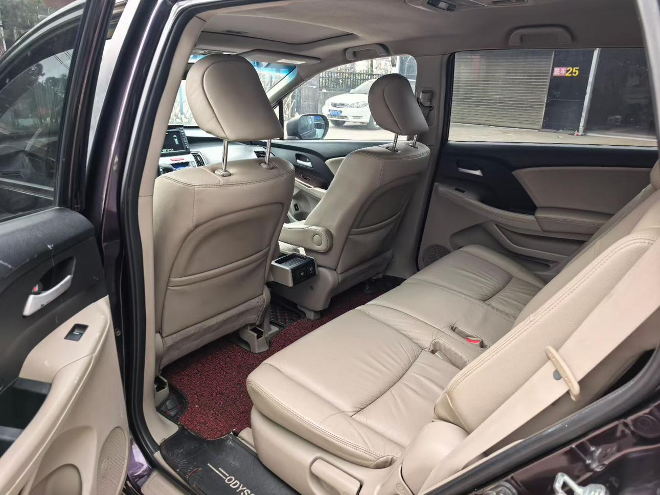 Honda Odyssey 2013 thumb 7