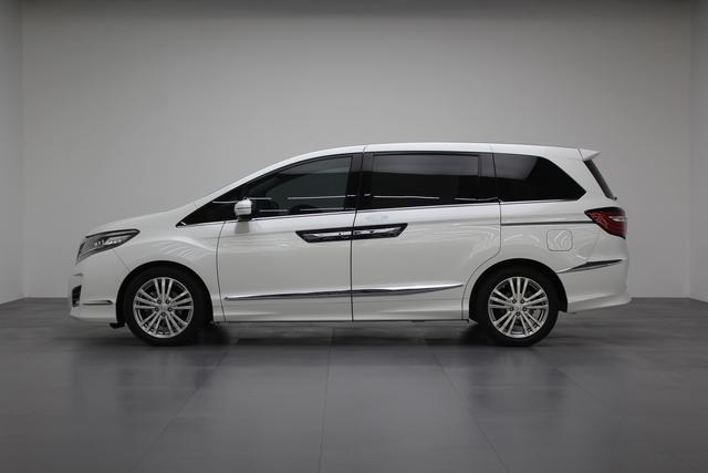 Honda Elysion 2019 thumb 2