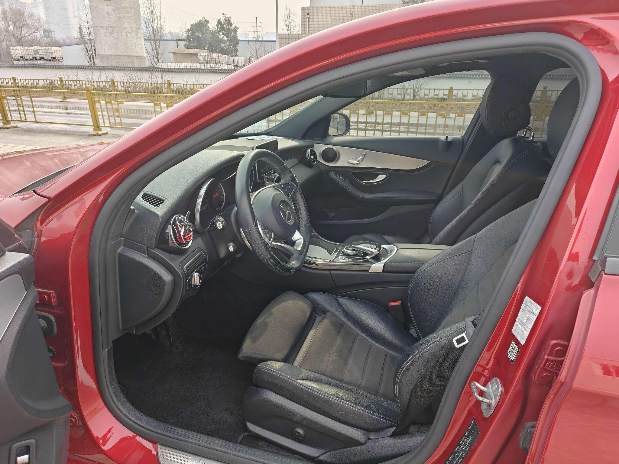 Mercedes-Benz C-Class 2017 thumb 8