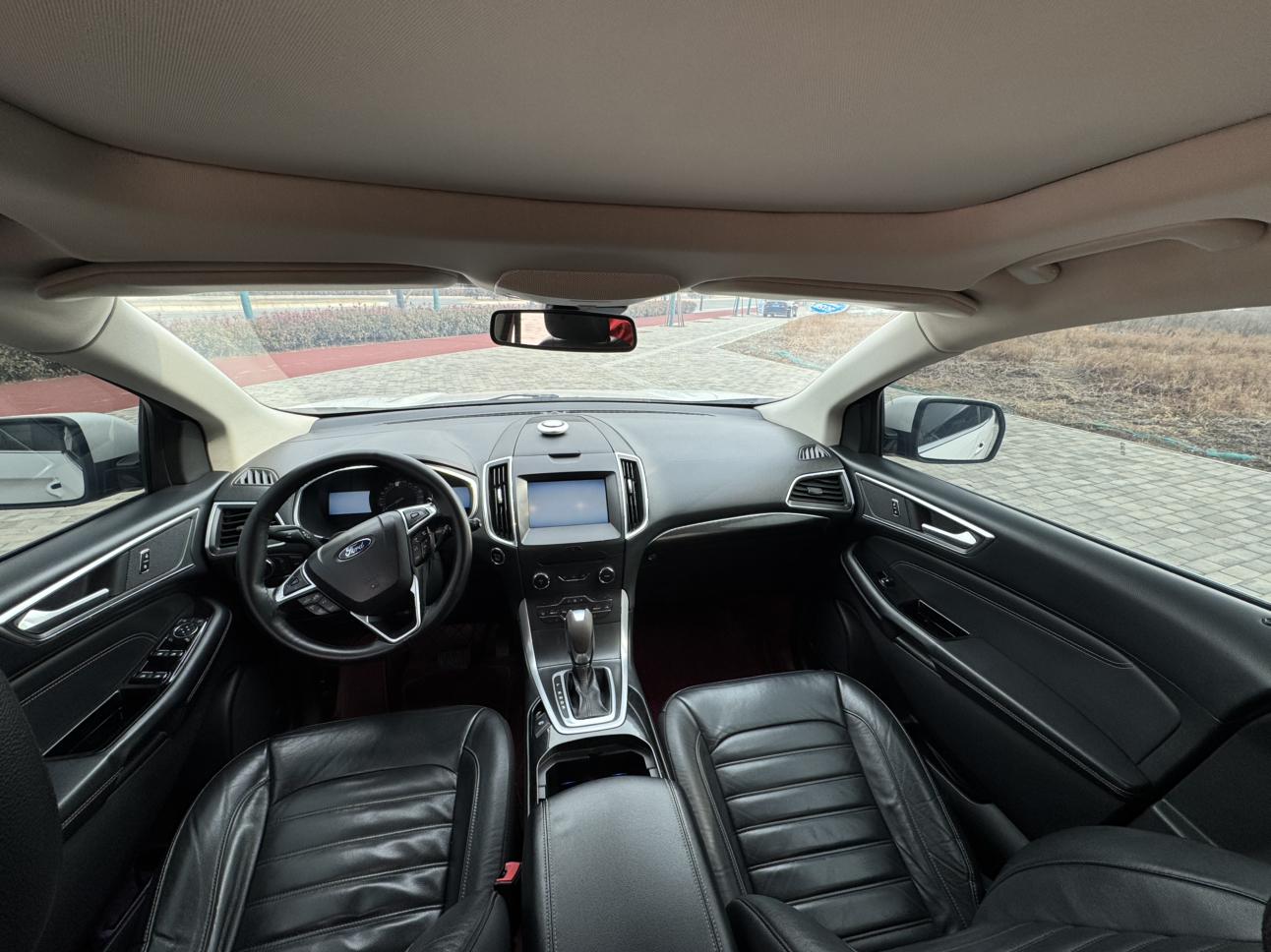 Ford Edge 2016 thumb 6