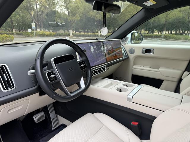 Lixiang (Li Auto) L7 2023 thumb 3