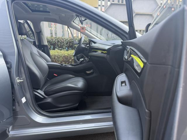 Roewe i5 2021 thumb 5