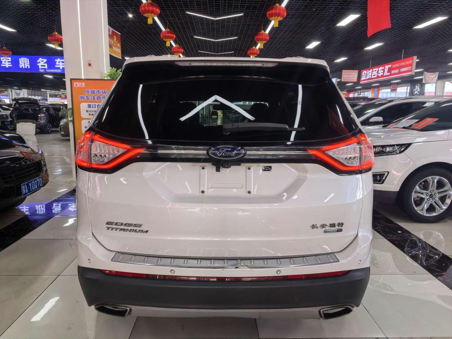 Ford Edge 2017 thumb 10