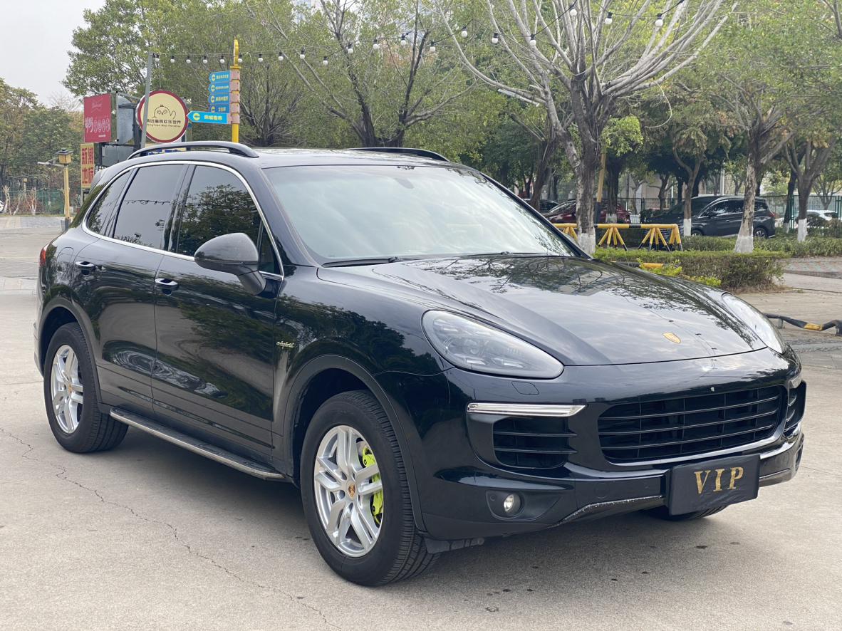 Porsche Cayenne 2017 thumb 10