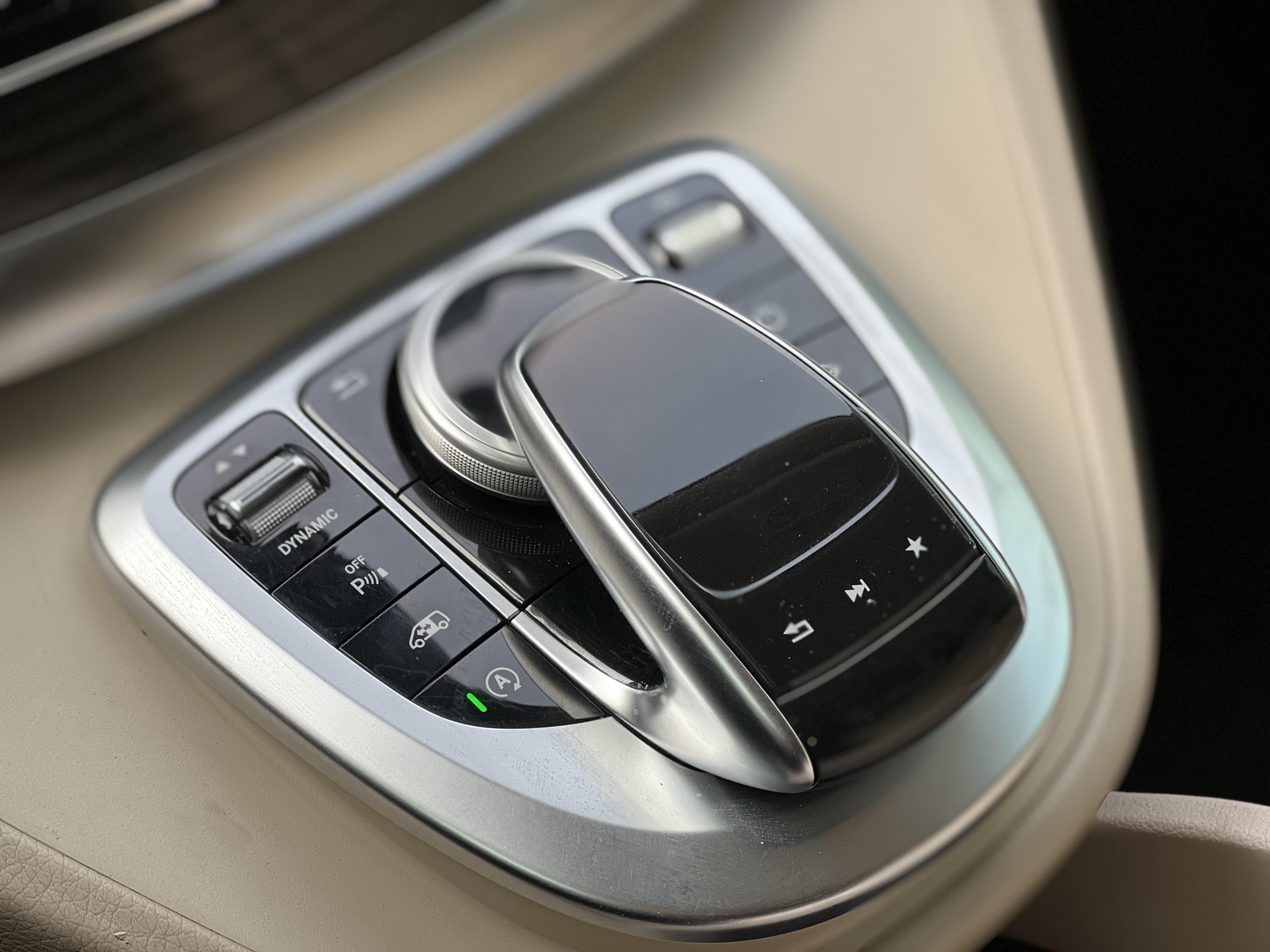 Mercedes-Benz V-Класс 2020 thumb 9