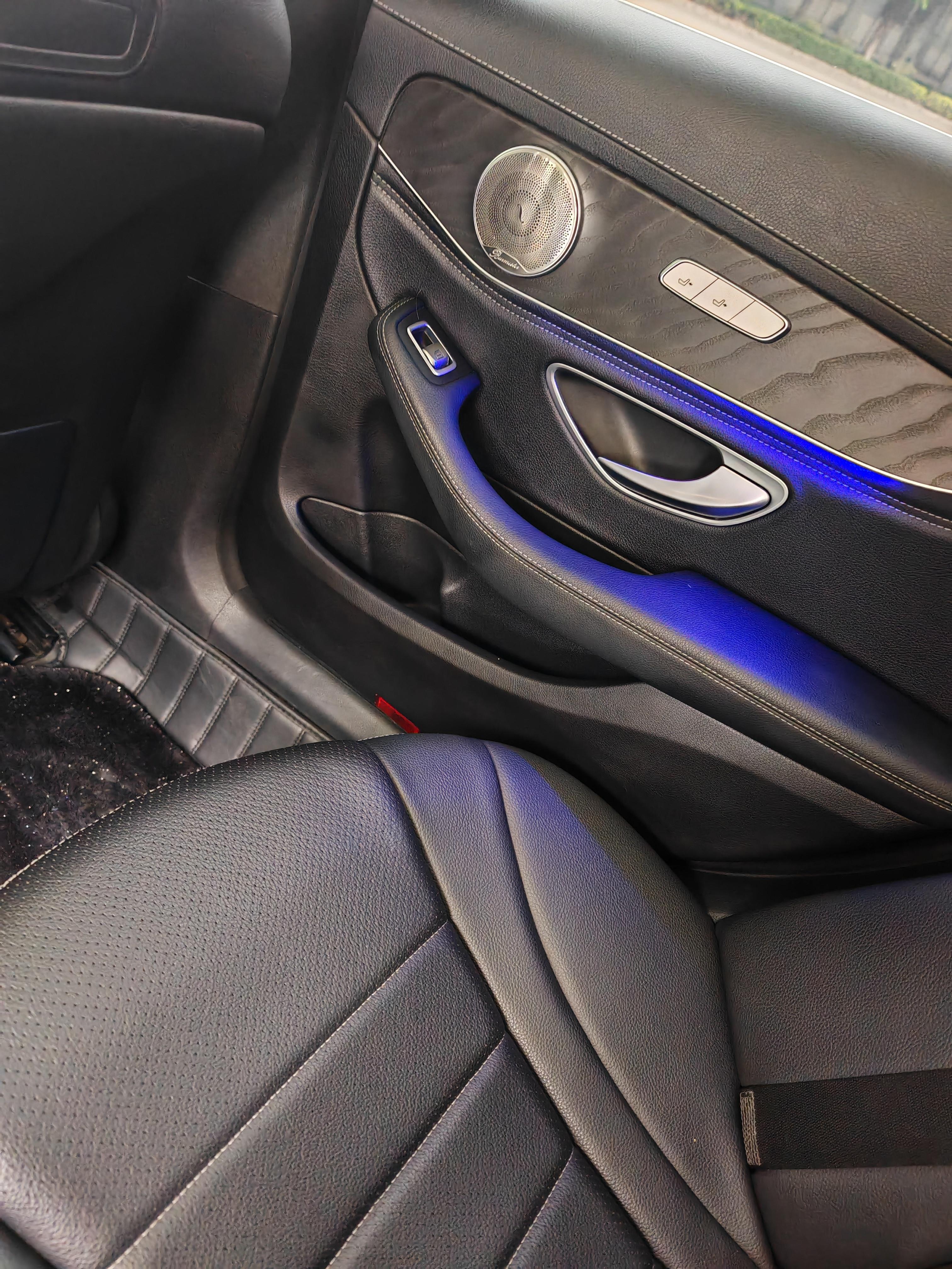 Mercedes-Benz C-Class 2017 thumb 12