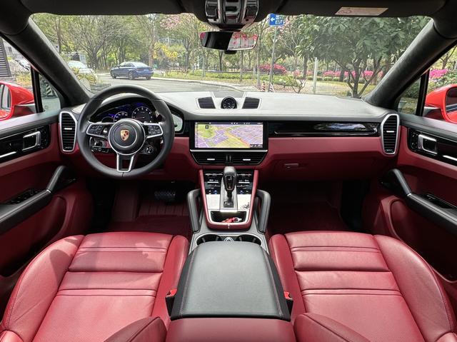 Porsche Cayenne 2019 thumb 7