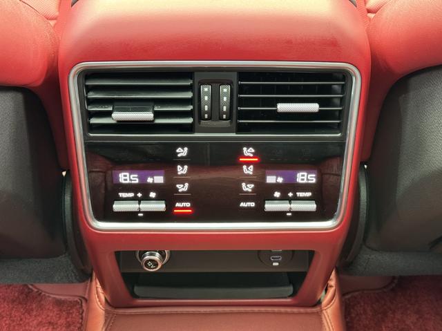 Porsche Cayenne 2019 thumb 11