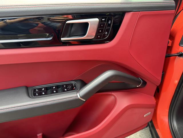 Porsche Cayenne 2019 thumb 12