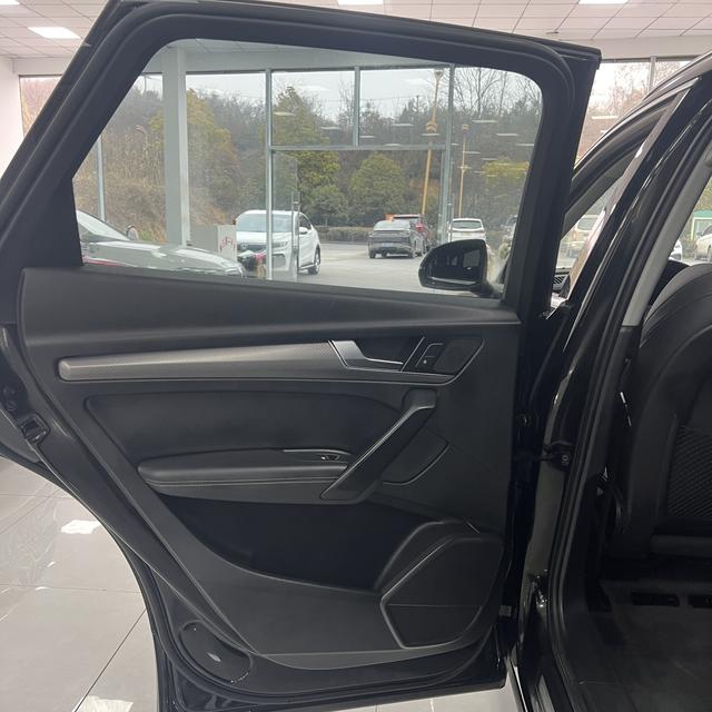 Audi Q5 2022 thumb 12