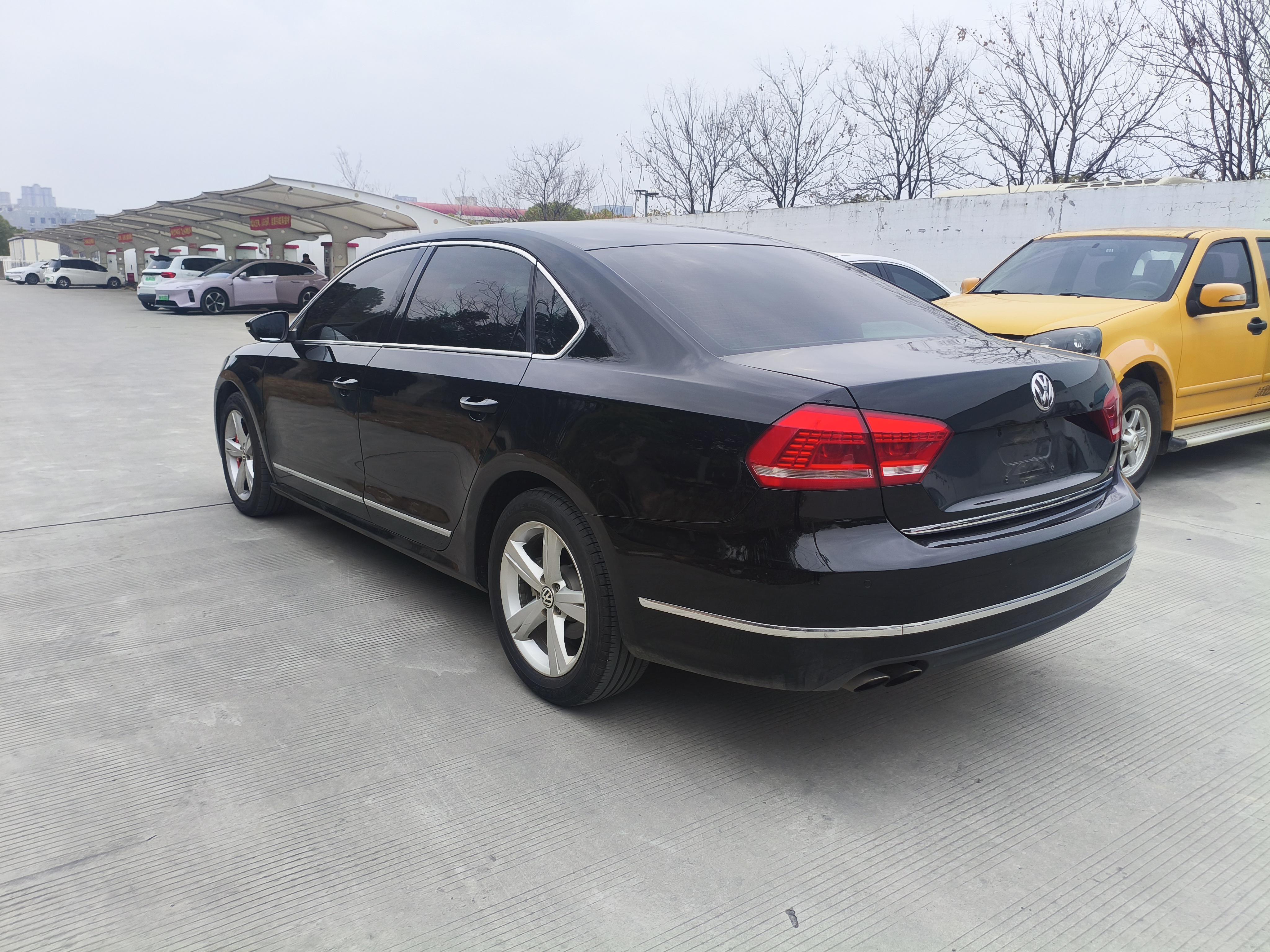 Volkswagen Passat 2014 thumb 3