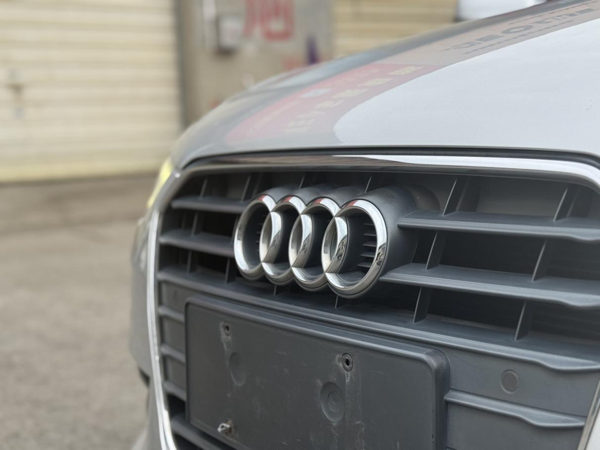 Audi A4 2015 thumb 7