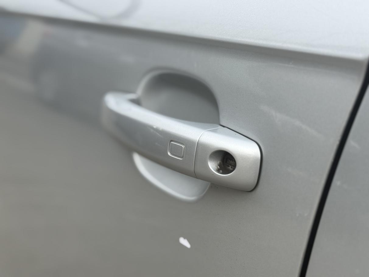 Audi A4 2015 thumb 8