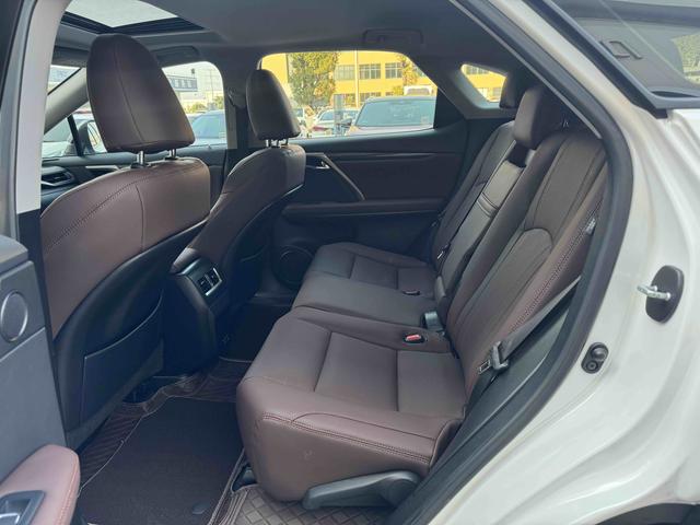 Lexus RX 2020 thumb 11