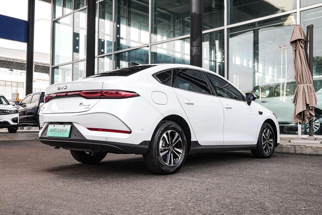 BYD Qin 2025 thumb 3
