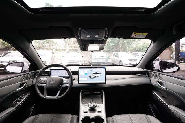 BYD Qin 2025 thumb 6