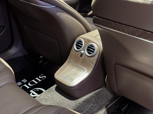 Mercedes-Benz E-Class 2023 thumb 11