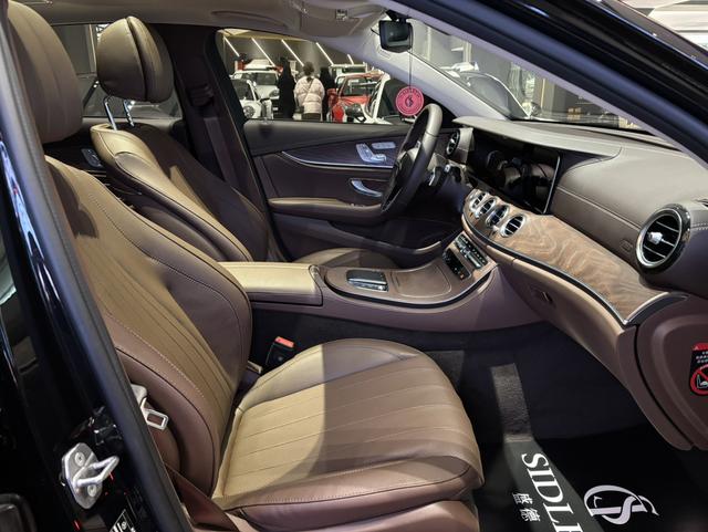 Mercedes-Benz E-Class 2023 thumb 12