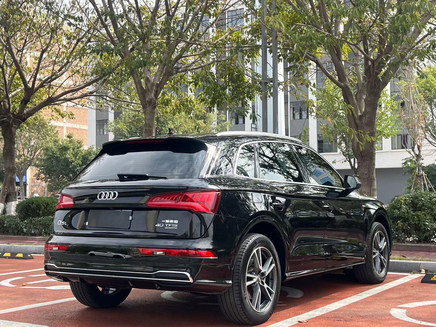 Audi Q5 2019 thumb 4