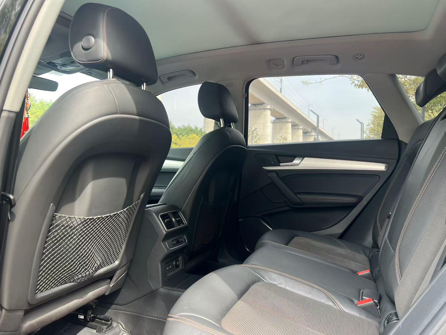 Audi Q5 2019 thumb 7