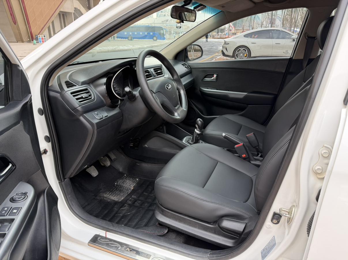 Kia Rio 2016 thumb 6