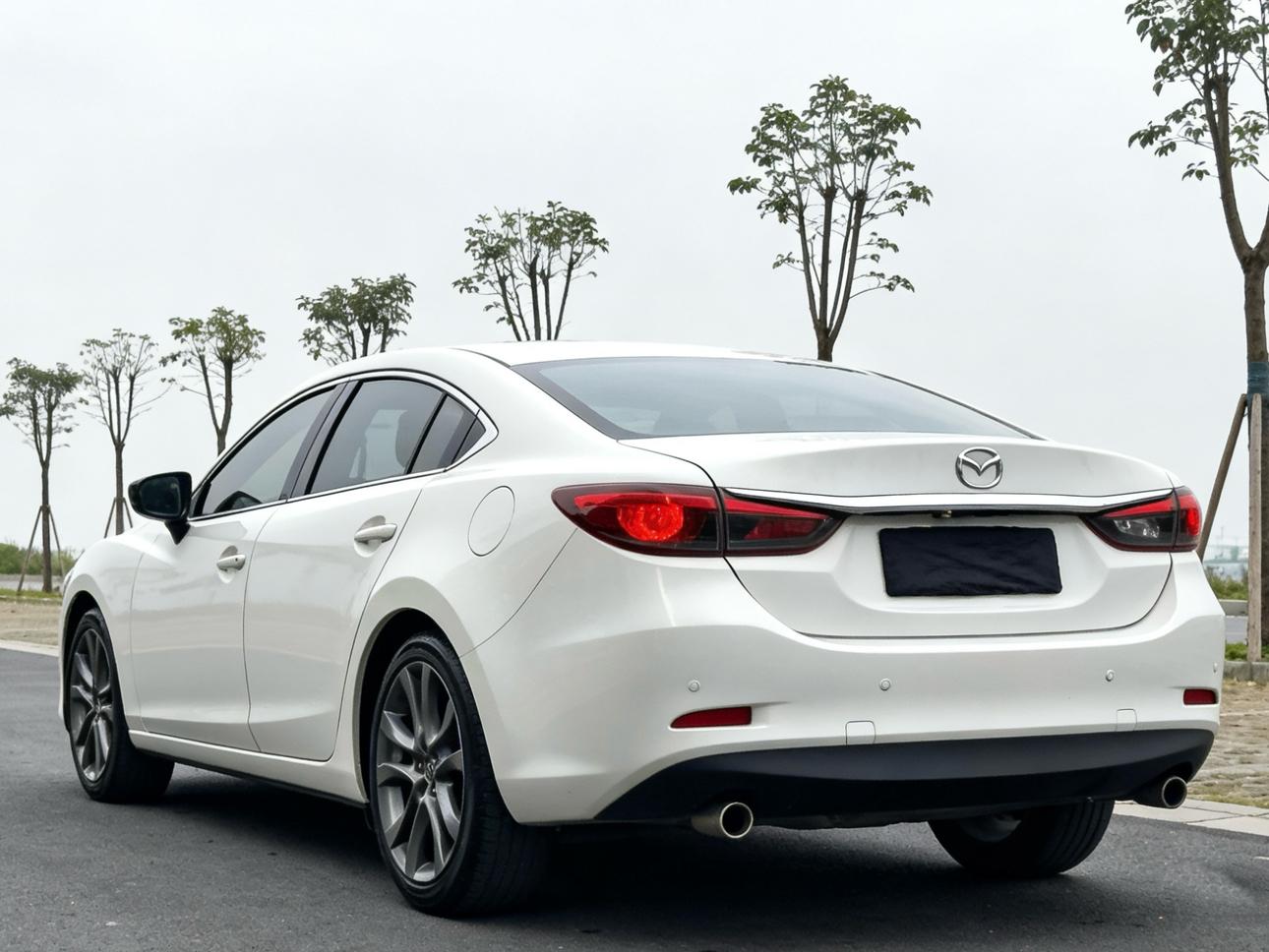 Mazda Atenza 2017 thumb 2