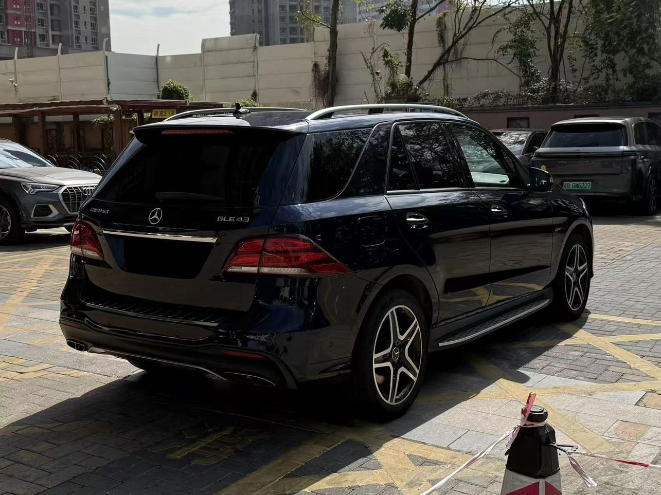 Mercedes-Benz GLE 2018 thumb 4