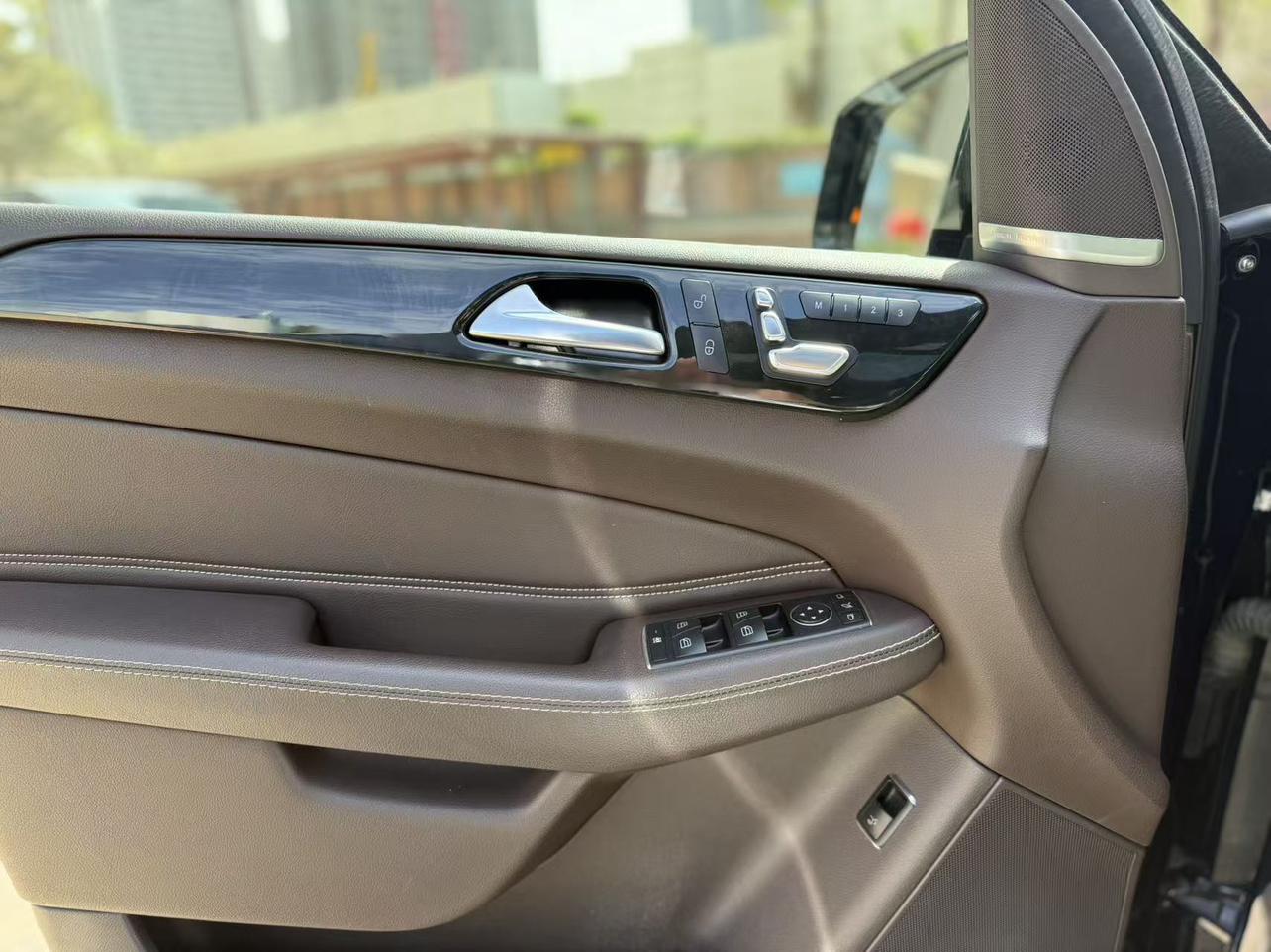 Mercedes-Benz GLE 2018 thumb 6