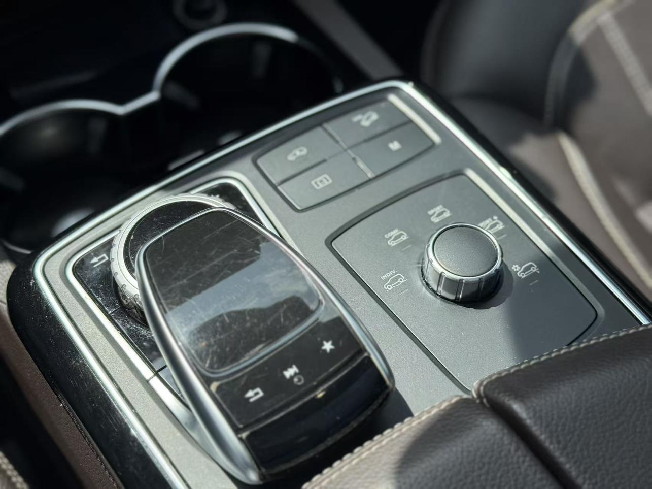 Mercedes-Benz GLE 2018 thumb 10