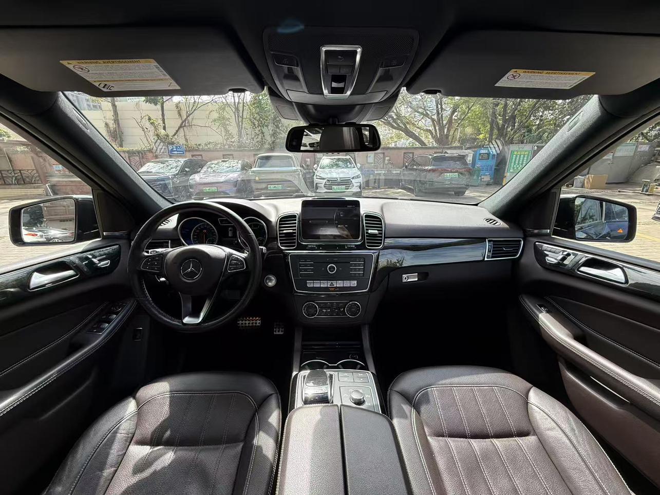Mercedes-Benz GLE 2018 thumb 12
