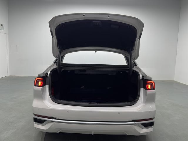 Ford Mondeo 2022 thumb 12